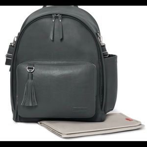 Skip hop Greenwich Simply Chic Diaper Bag